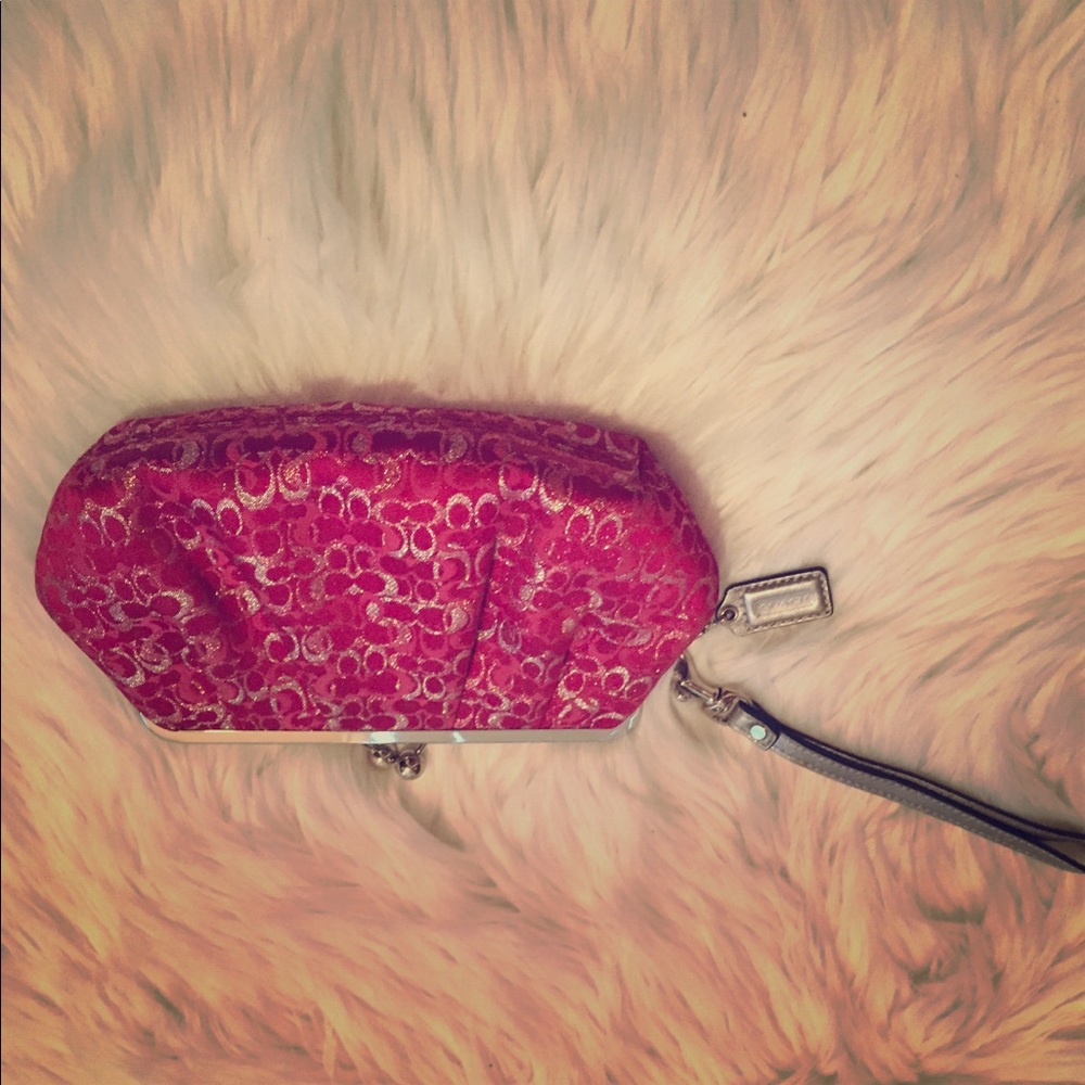 *1 DAY COACH SALE,ALL COACH MUST GO*coach wristlet